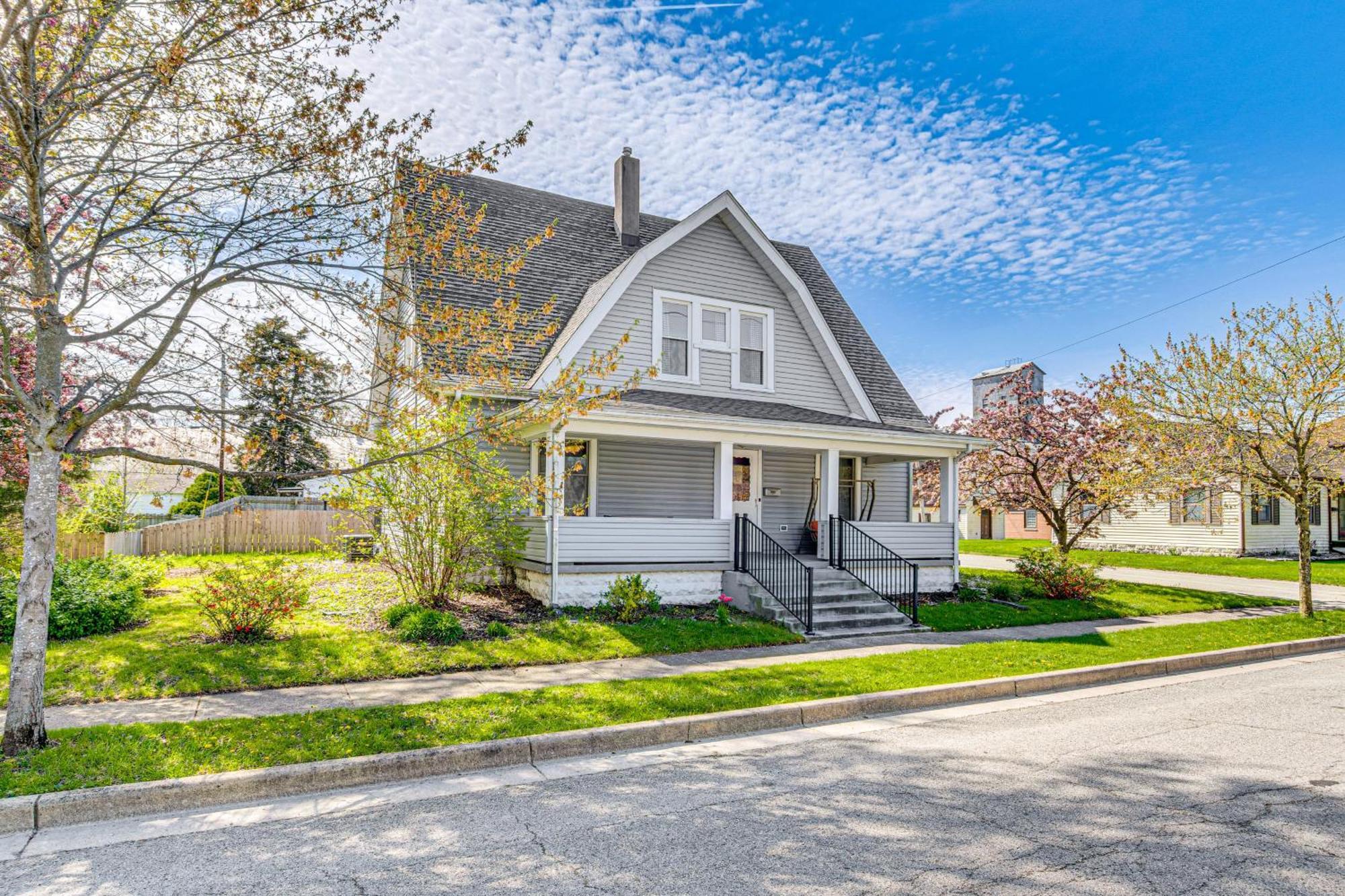 The Junction Victorian Home In Quaint Fortville! Exterior foto